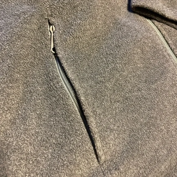 Columbia Women's Charcoal Fleece Jacket - Picture 4 of 10